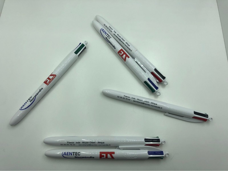 Stylos quatre couleurs personnalisés