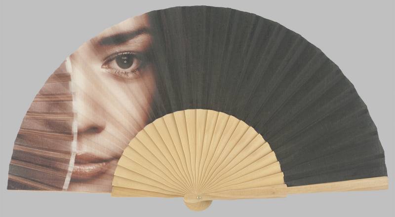 Eventail en plastique personnalisé Paris 75