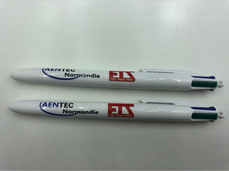 Stylos quatre couleurs personnalisés